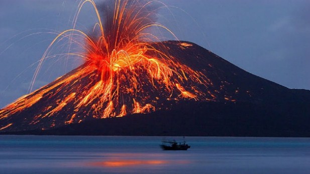 Sejarah Meletusnya Gunung Krakatau Yang Menggemparkan 